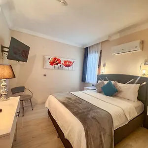 4* Отель Carrington